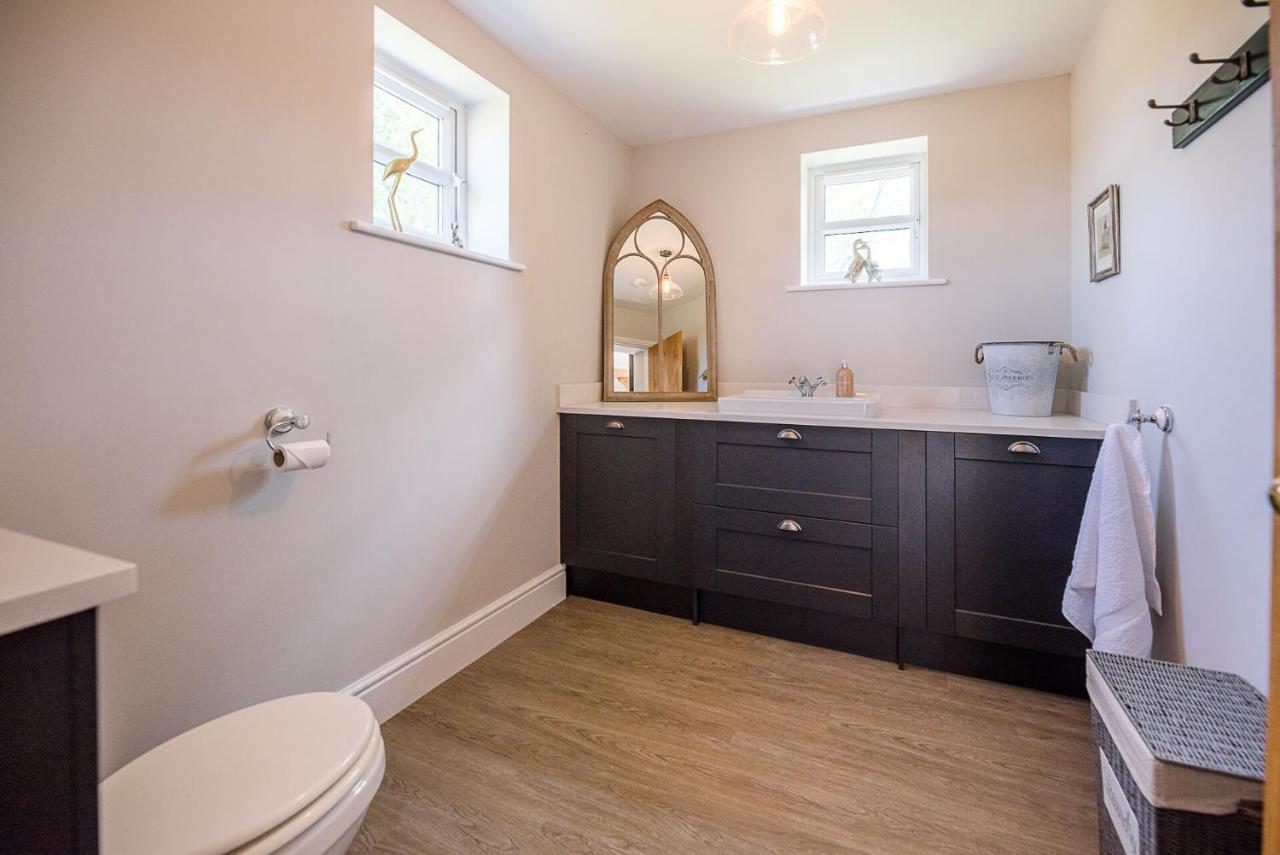 Chapel At Pond Hall Farm, Stunnning With Private Hot Tub, Hadleigh Holiday home